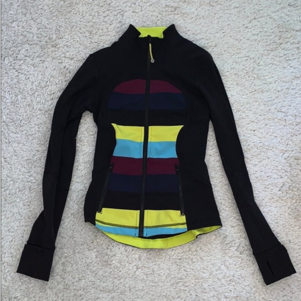 Lululemon jacket size 4